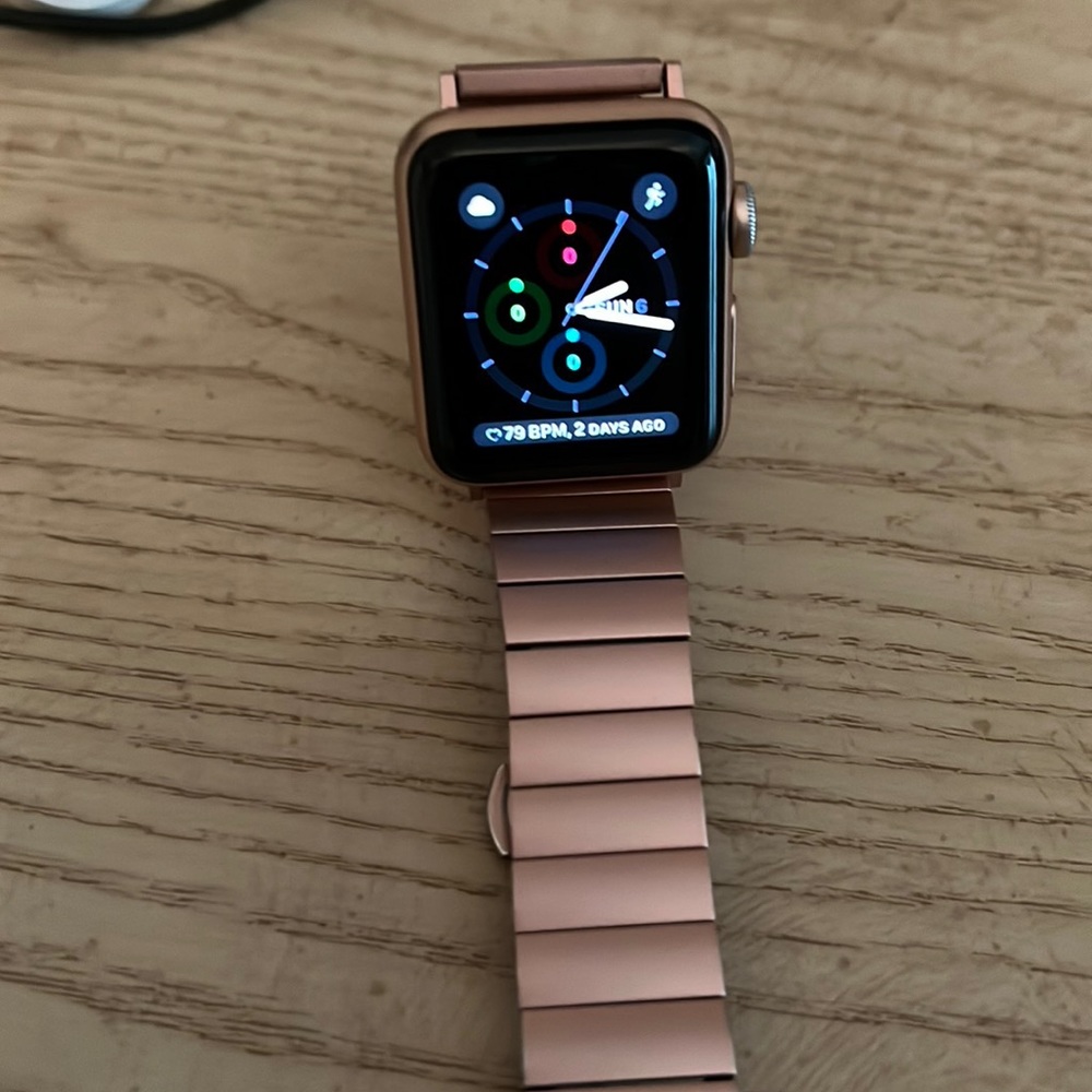 Perfect first smart watch for a tween.